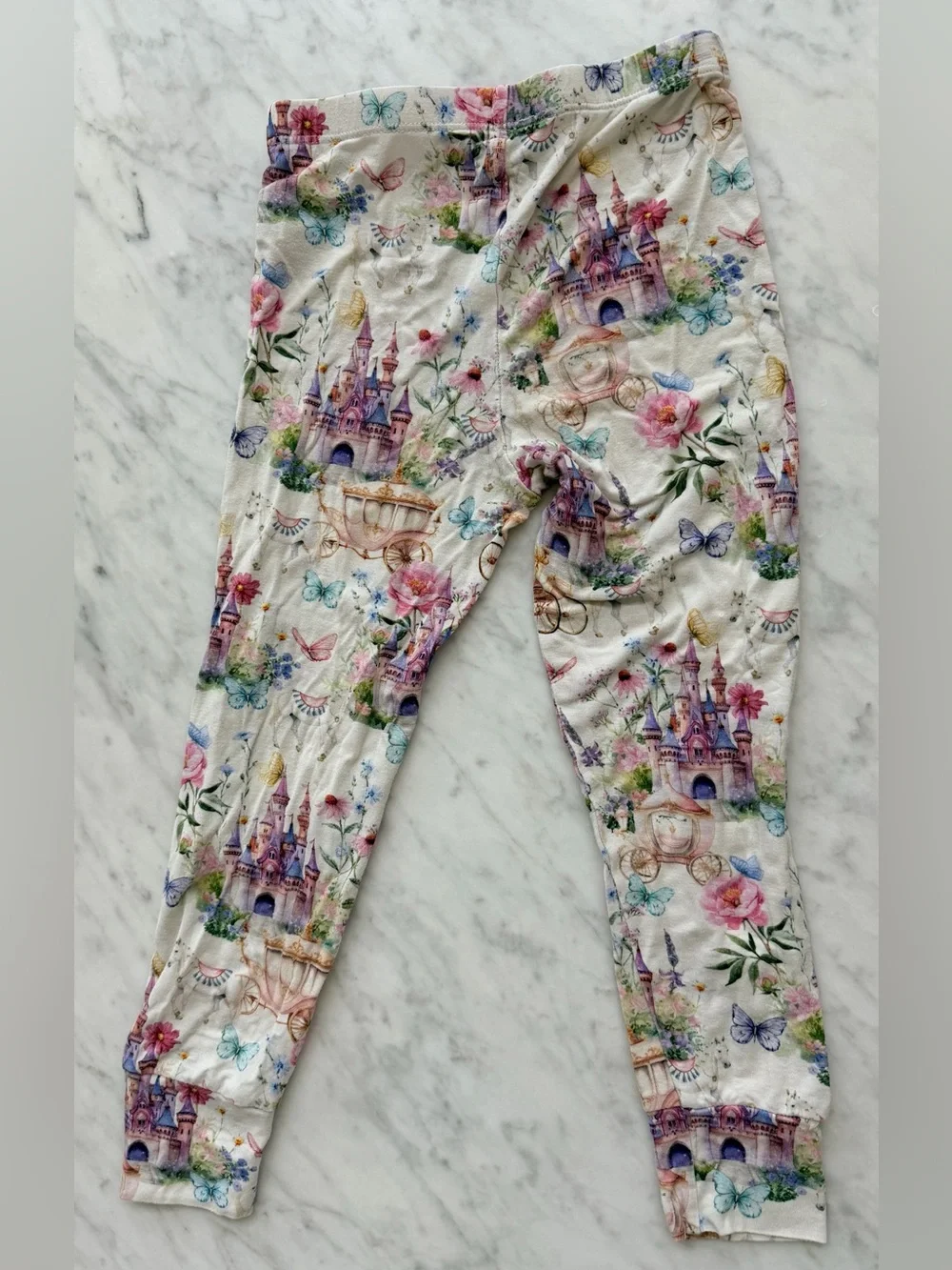 Posh Peanut Katrina print Pajama Set in 5T/6T